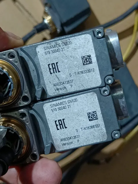 Siemens 519 30040 21 / A5E33412837 Industrial Sensor — product photo 10 of 26