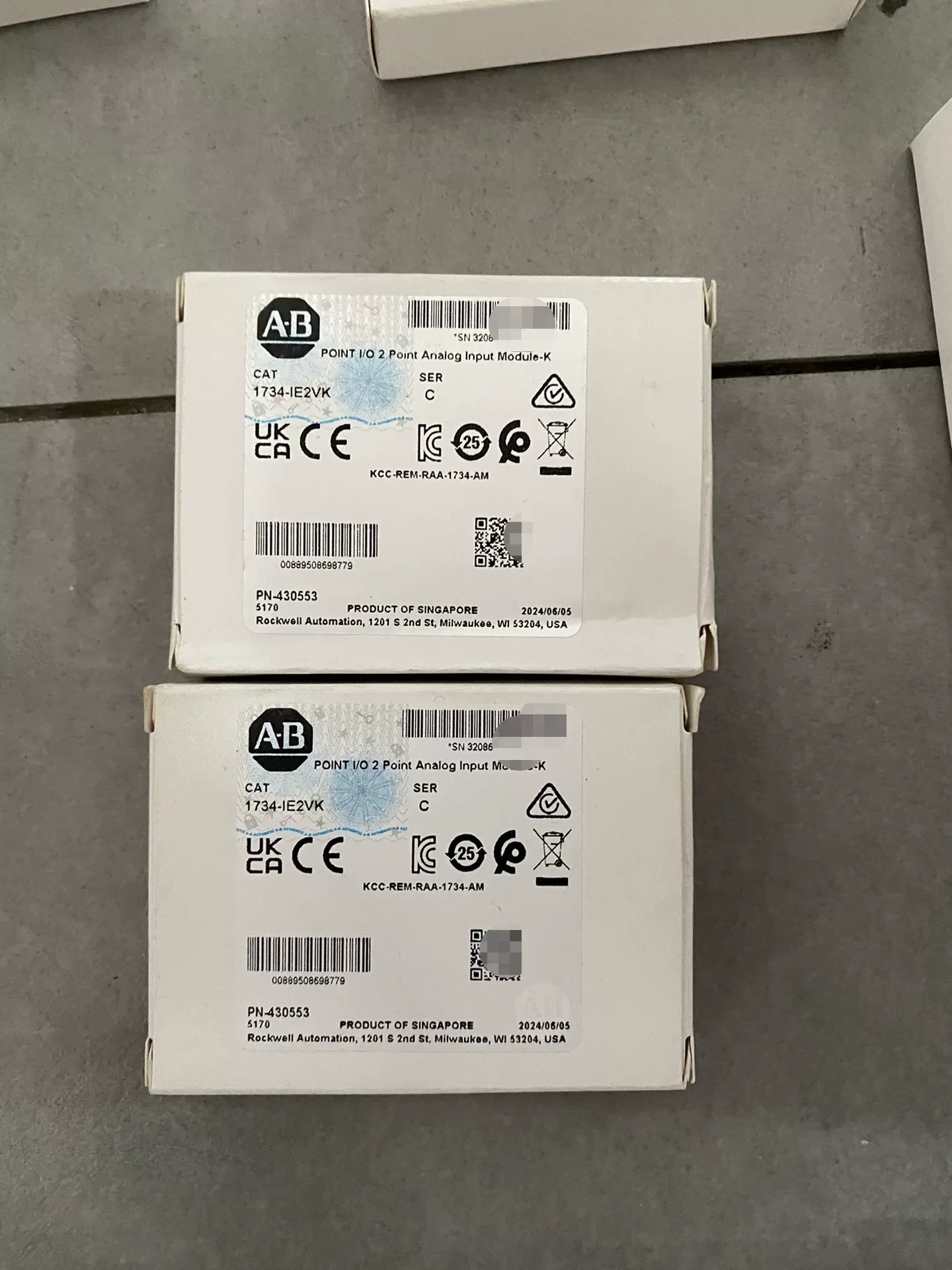 Allen-Bradley 1734-IE2VK I/O Module product photo 1