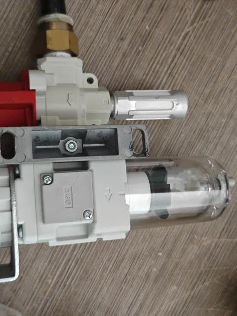 SMC AW40-04B-B Industrial Automation Component product photo 4