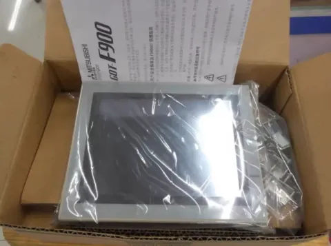Mitsubishi Electric F940GOT-SWD-E Industrial Automation Component product photo 2