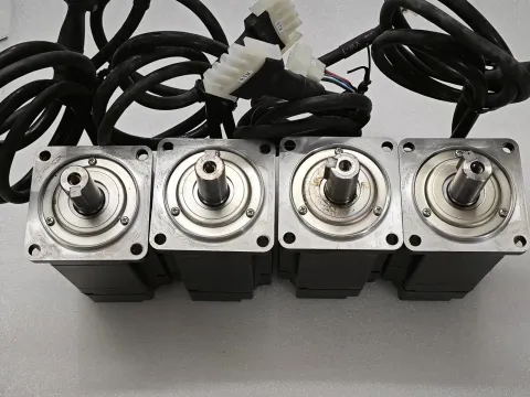 Yaskawa SGMAV-04ADA61 Motor & Drive Component product photo 1