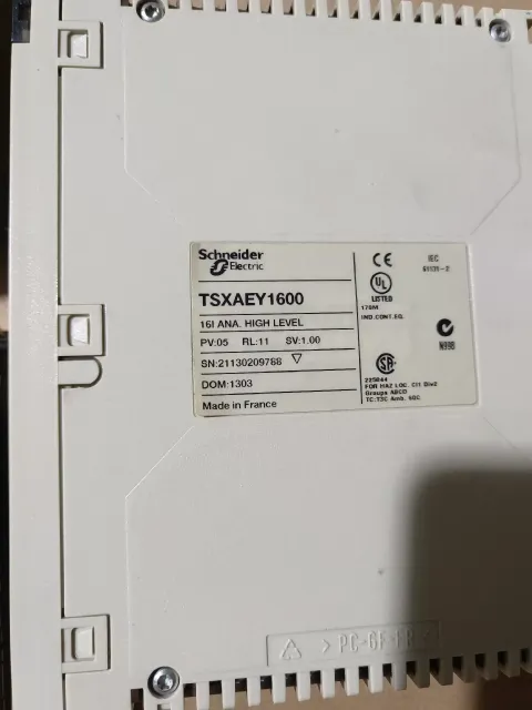 Schneider Electric TSXAEY1600 Industrial Automation Component — product photo 3 of 17