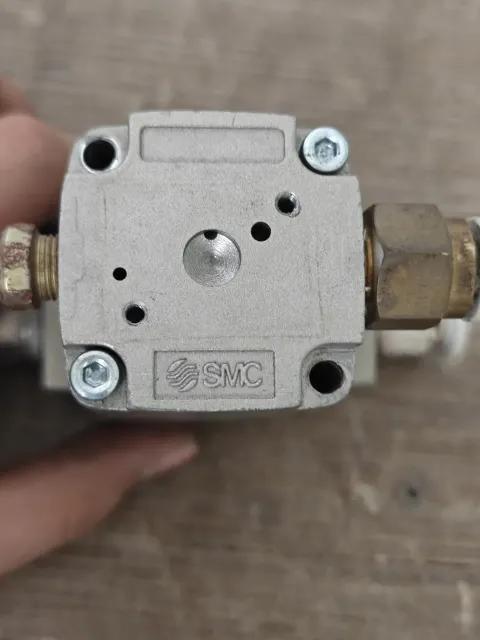 SMC VNA211A-10A-5D-B Industrial Automation Component product photo 2