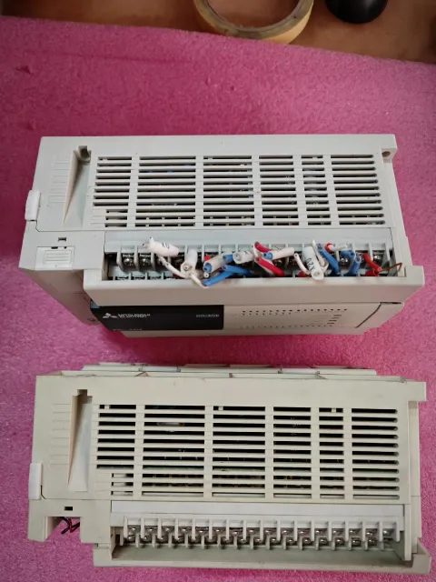 Mitsubishi Electric FX3U-48MT/ES-A PLC Module — product photo 23 of 25