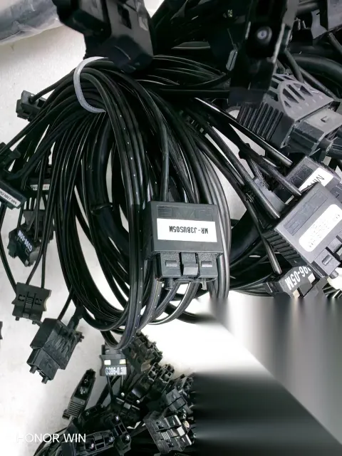 Mitsubishi Electric MR-J3BUS02M / MR-J3BUS03M Motor & Drive Component product photo 5