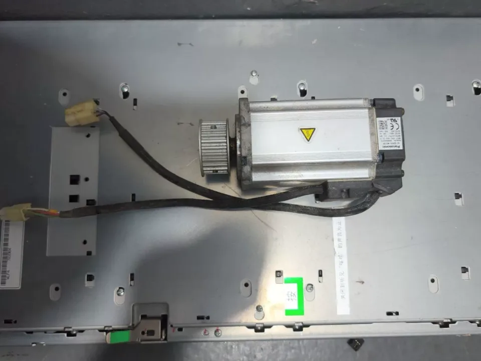 Panasonic MHMD042G1U Motor & Drive Component product photo 1