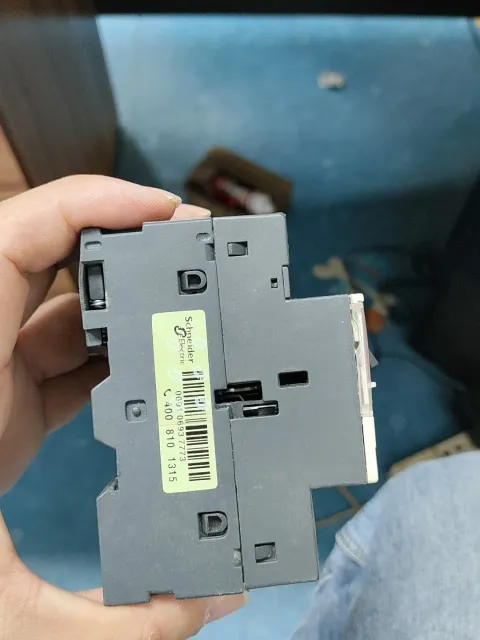 Schneider Electric GV2-ME32C Motor & Drive Component product photo 3