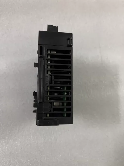KEYENCE KV-XL402 Industrial Automation Component product photo 3