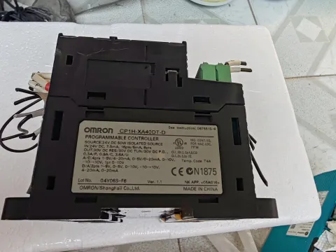 OMRON CP1H-XA40DT-D PLC Module — product photo 14 of 17