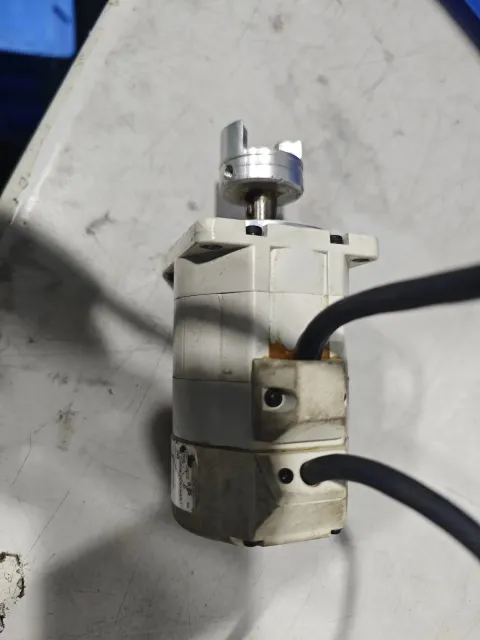 Panasonic / Matsushita MSMA022A1E Motor & Drive Component product photo 2