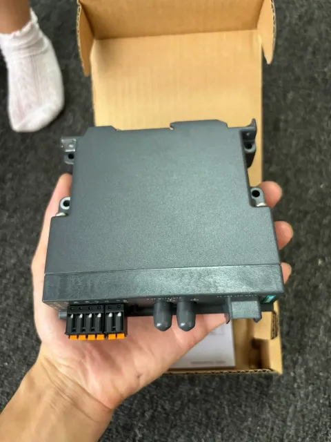 Siemens 6GK5101-1BB00-2AA3 Industrial Automation Component product photo 7