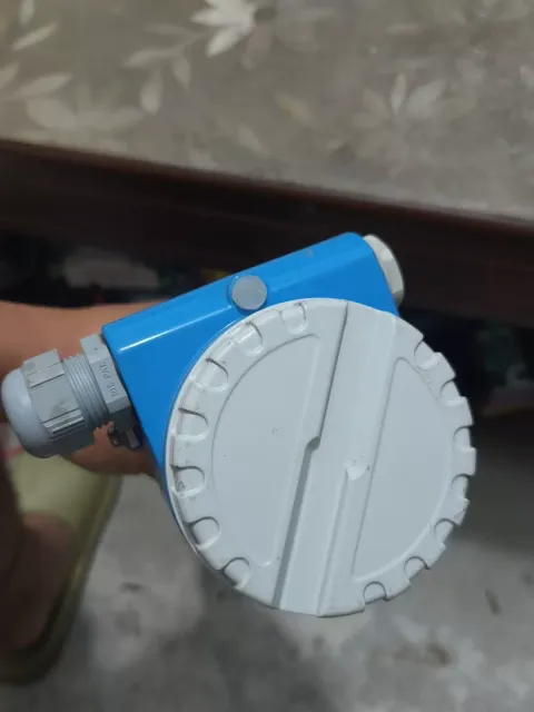 Endress+Hauser FTM31-A4AA1A Industrial Sensor product photo 3