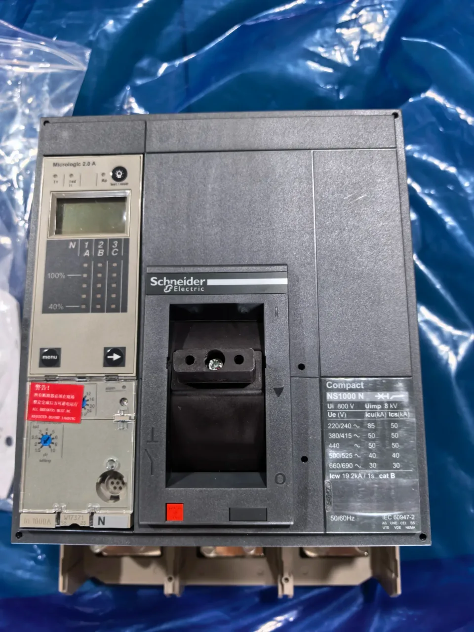 Schneider Electric Compact NS1000 N / Micrologic 2.0 A Industrial Automation Component product photo 1