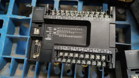 OMRON CP1E-N30SDT-D Ver.1.1 PLC Module product photo 3