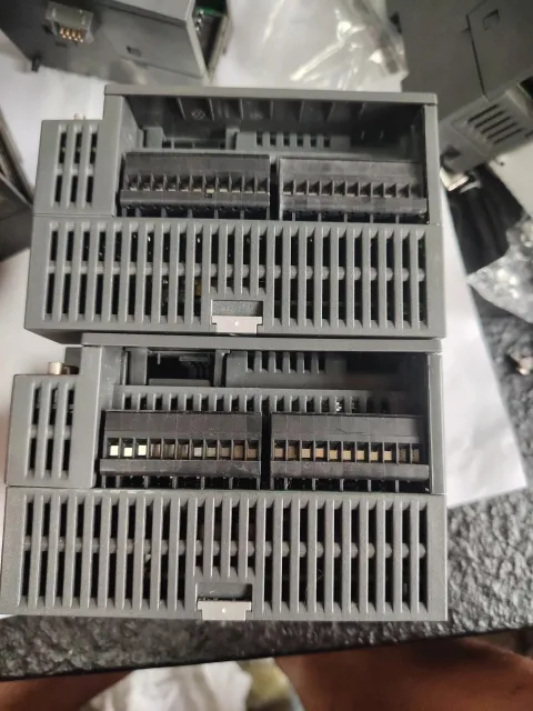Siemens 6ES7288-1CR40-0AA0 PLC Module product photo 2
