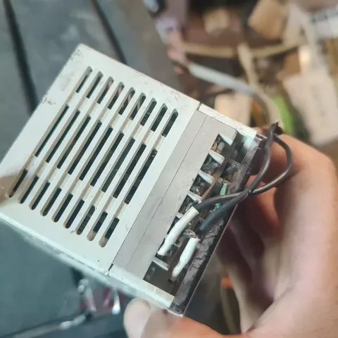 XINJE XC1-16T-E PLC Module — product photo 6 of 12