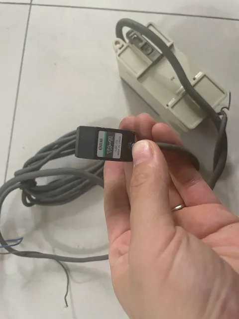 SUNX / Matsushita Electric TH-C1 Industrial Sensor product photo 3