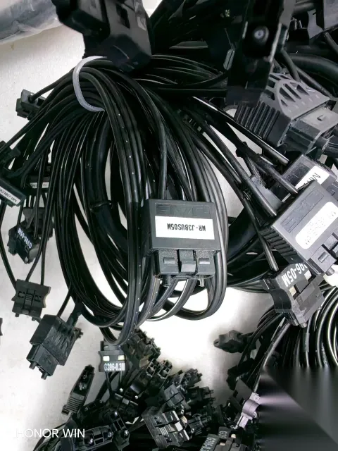 Mitsubishi Electric MR-J3BUS02M Motor & Drive Component product photo 1