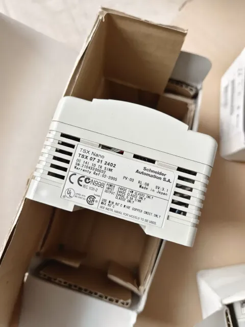 Schneider Electric / Telemecanique TSX07312402 / TSX07312422 / TSX07311648 PLC Module product photo 4