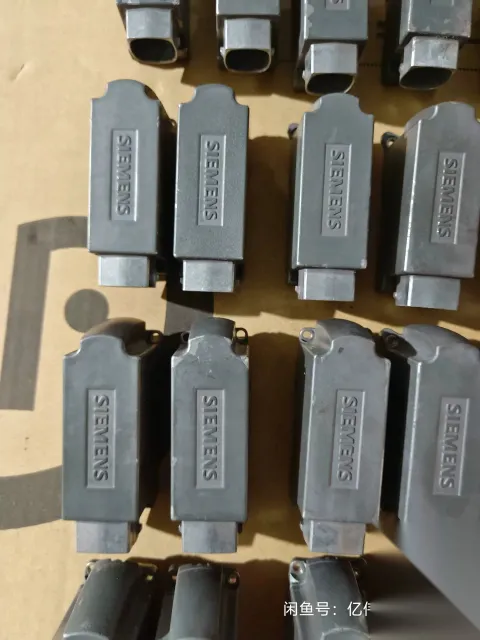 Siemens 519 30040 21 / A5E33412837 Industrial Sensor — product photo 26 of 26