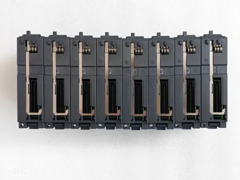 Mitsubishi Electric QJ71C24N-R2 Industrial Automation Component — product photo 29 of 48