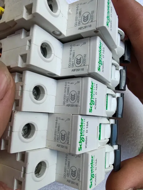 Schneider Electric iC65H 1P D16A Industrial Automation Component product photo 3