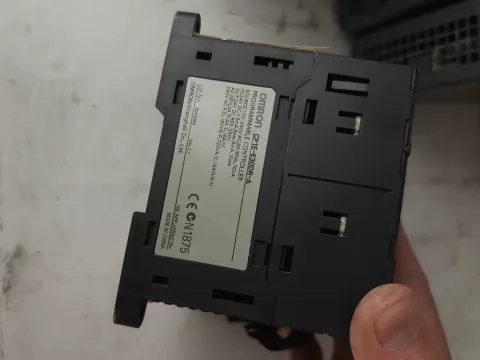 OMRON CP1E-E40DR-A PLC Module product photo 2