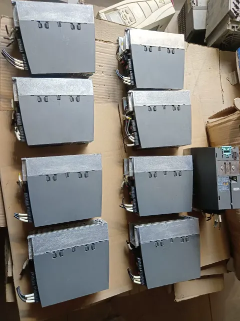 Siemens 6SL3210-1PE12-3UL1 Motor & Drive Component — product photo 5 of 18
