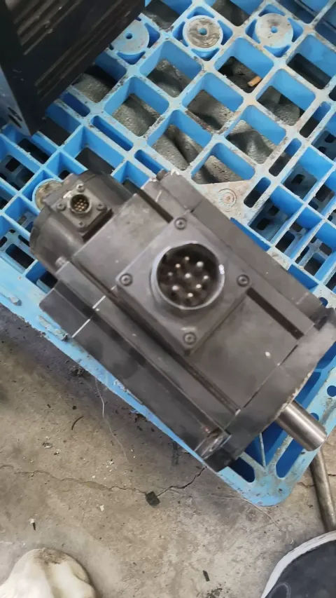 OMRON R88M-K2K020F-BS2 Motor & Drive Component product photo 5