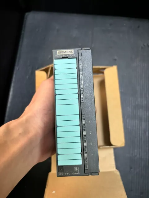 Siemens 6ES7 322-1HF01-0AA0 PLC Module product photo 4