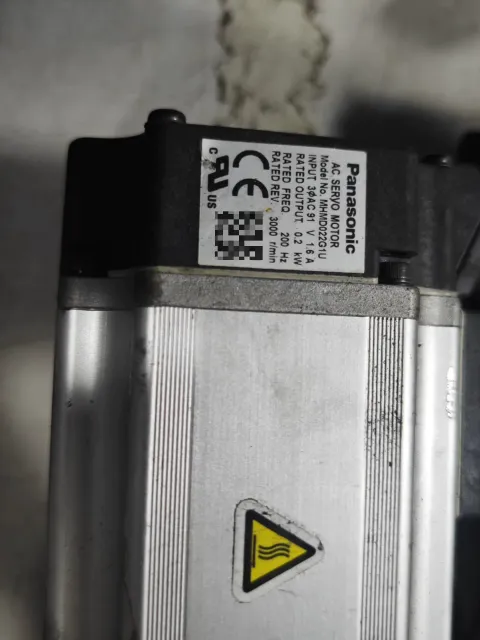 Panasonic MHMJ042P1S Motor & Drive Component — product photo 2 of 13