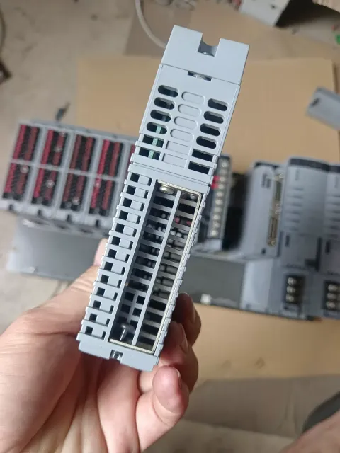 Yokogawa SB401-10 S1 Industrial Automation Component product photo 4