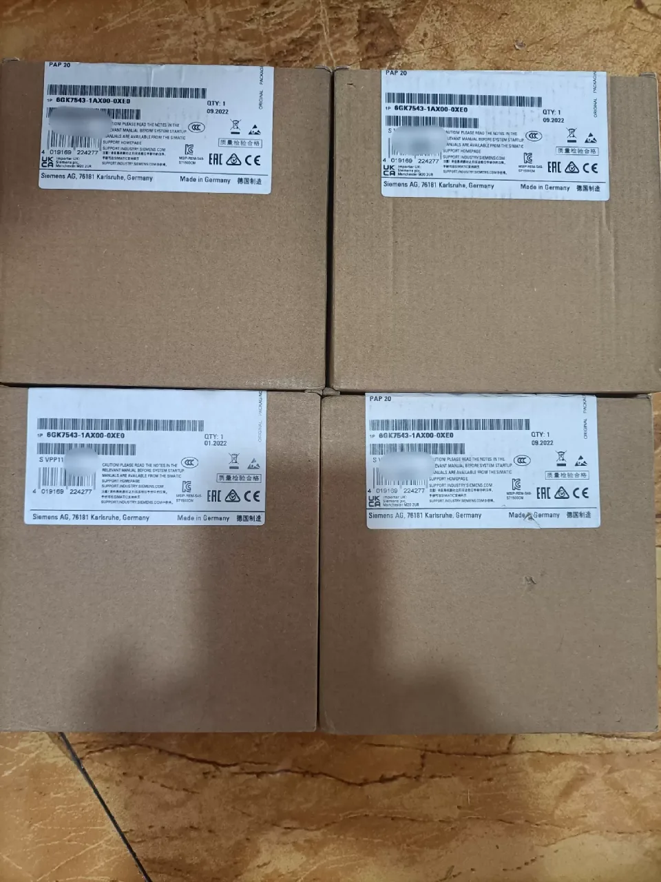 Siemens 6GK7 543-1AX00-0XE0 Industrial Automation Component — product photo 1 of 14