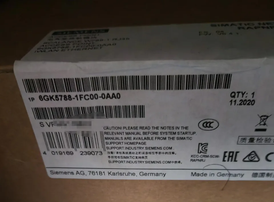 Siemens 6GK5788-1FC00-0AA0 Industrial Automation Component product photo 1