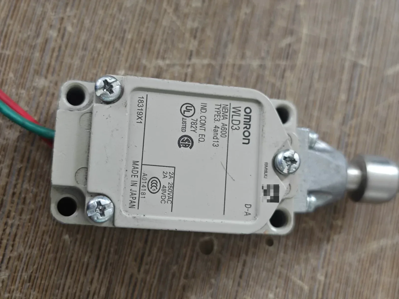 OMRON WLD3 Industrial Sensor product photo 1