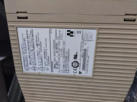 Yaskawa SGMJV-08ADE6S / SGDV-5R5A11A002000 Motor & Drive Component product photo 5