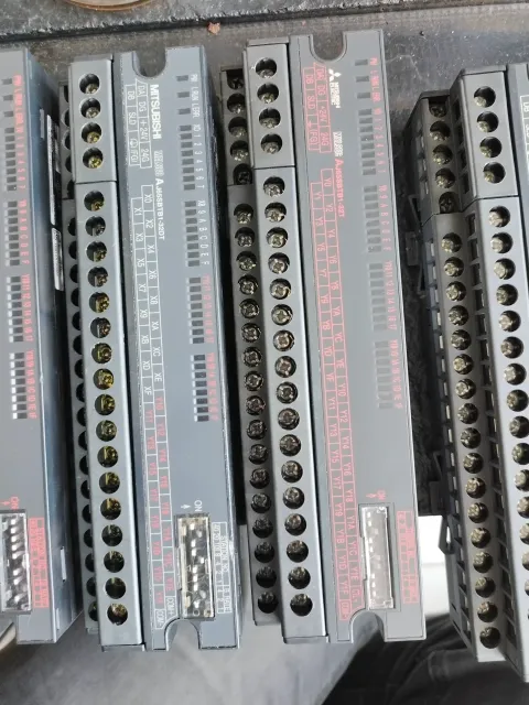 Mitsubishi Electric AJ65SBTB1-32D1 Industrial Automation Component — product photo 5 of 13