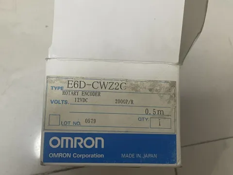 OMRON E6D-CWZ2C 2000P/R 0.5M Industrial Encoder product photo 2