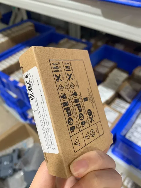Siemens 6ES7135-4GB01-0AB0 Industrial Automation Component product photo 3