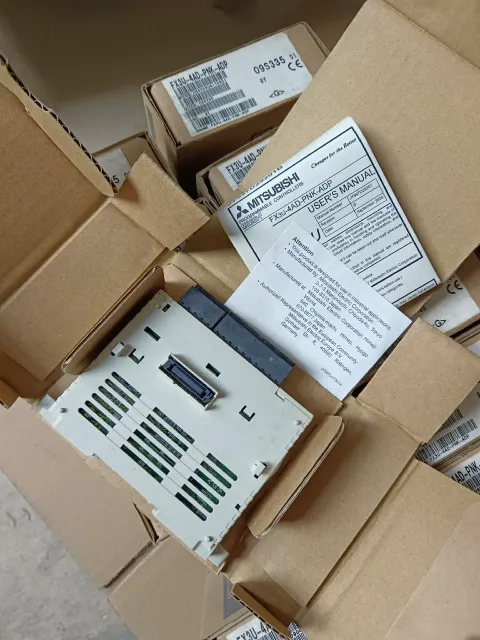 Mitsubishi Electric FX3U-4AD-PNK-ADP / 09S335 PLC Module product photo 4