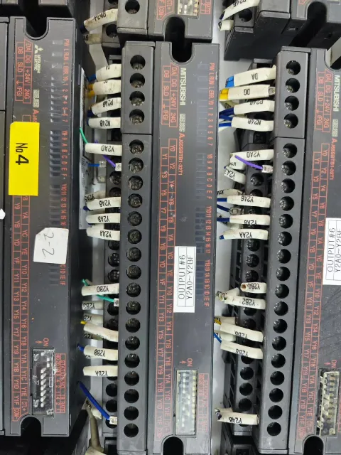 Mitsubishi Electric AJ65SBTB1-32T1 Industrial Automation Component — product photo 2 of 15