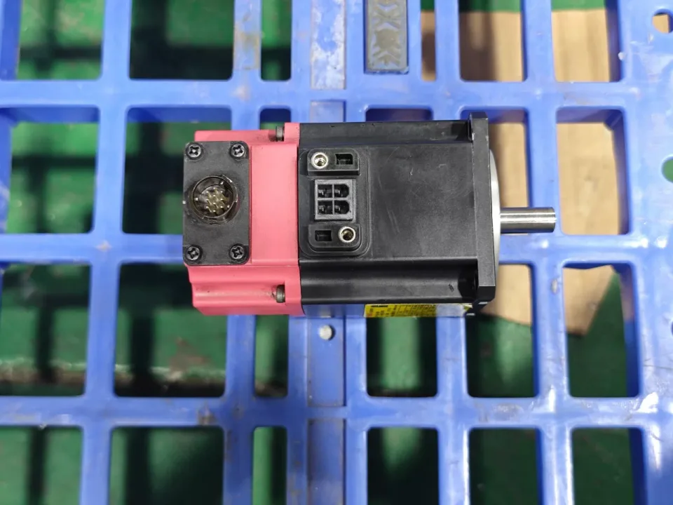 FANUC A06B-0115-B075 Motor & Drive Component product photo 1