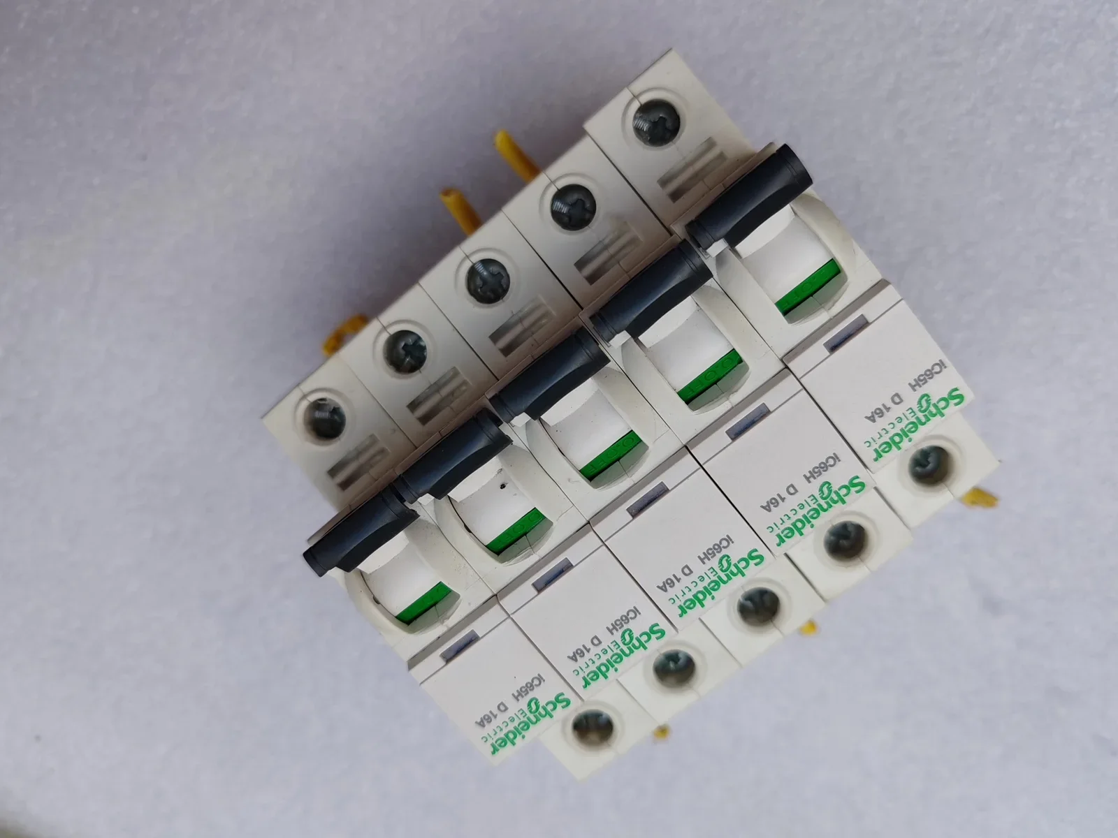 Schneider Electric iC65H 1P D16A Industrial Automation Component product photo 1