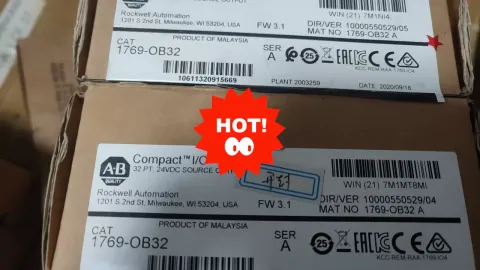 Allen-Bradley 1769-OB32 PLC Module product photo 1