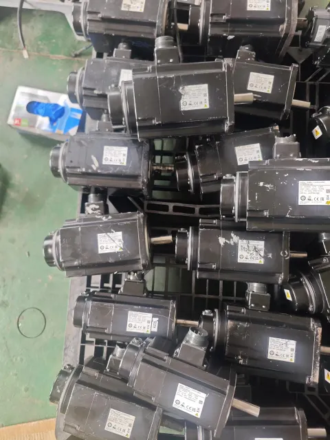 Omron R88M-1L2K030C-BS2 / R88M-K5K030F-BS2-Z / R88M-1L3K030C-BS2 Motor & Drive Component product photo 4