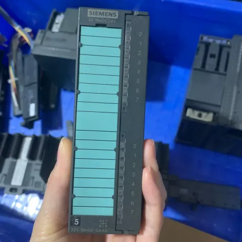 Siemens 6ES7321-1BH02-0AA0 Industrial Automation Component — product photo 10 of 12