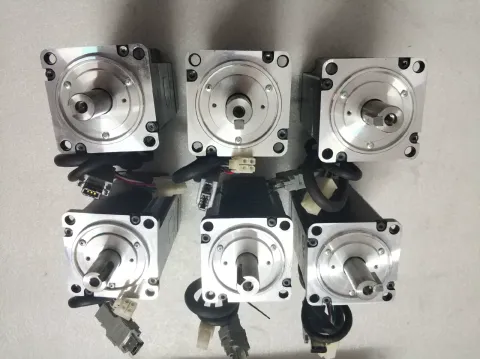 Yaskawa SGPMS-2R5A10A + SGMMS-04ADC6S Motor & Drive Component product photo 8