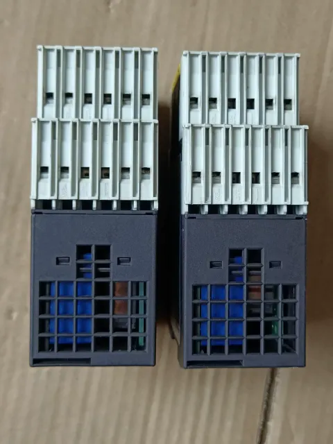 Siemens 3TK2827-1BB40 Industrial Relay — product photo 15 of 17