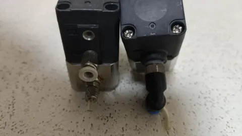 SMC LVA20-01-A-V / LVA20-01-A-V-Z Industrial Automation Component product photo 5