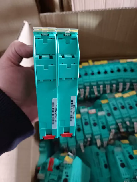 Pepperl+Fuchs KFD2-EB2.R4A.B / 189784 Power Electronics Module — product photo 5 of 18
